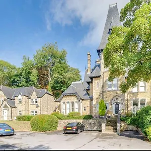 Headingley-weetwood Stunning Set In Beautiful Grounds Apartment